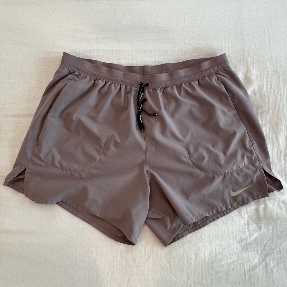Nike – Men’s Stride 5” Running Shorts – Light Violet Ore (Mauve/Taupe) - XL